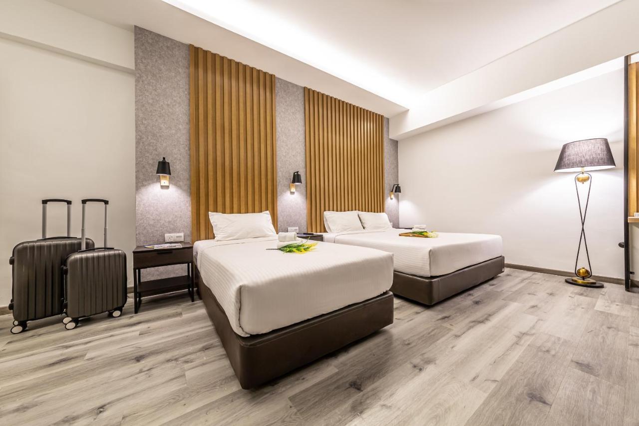 Thy Executive Hotel Johor Bahru Esterno foto